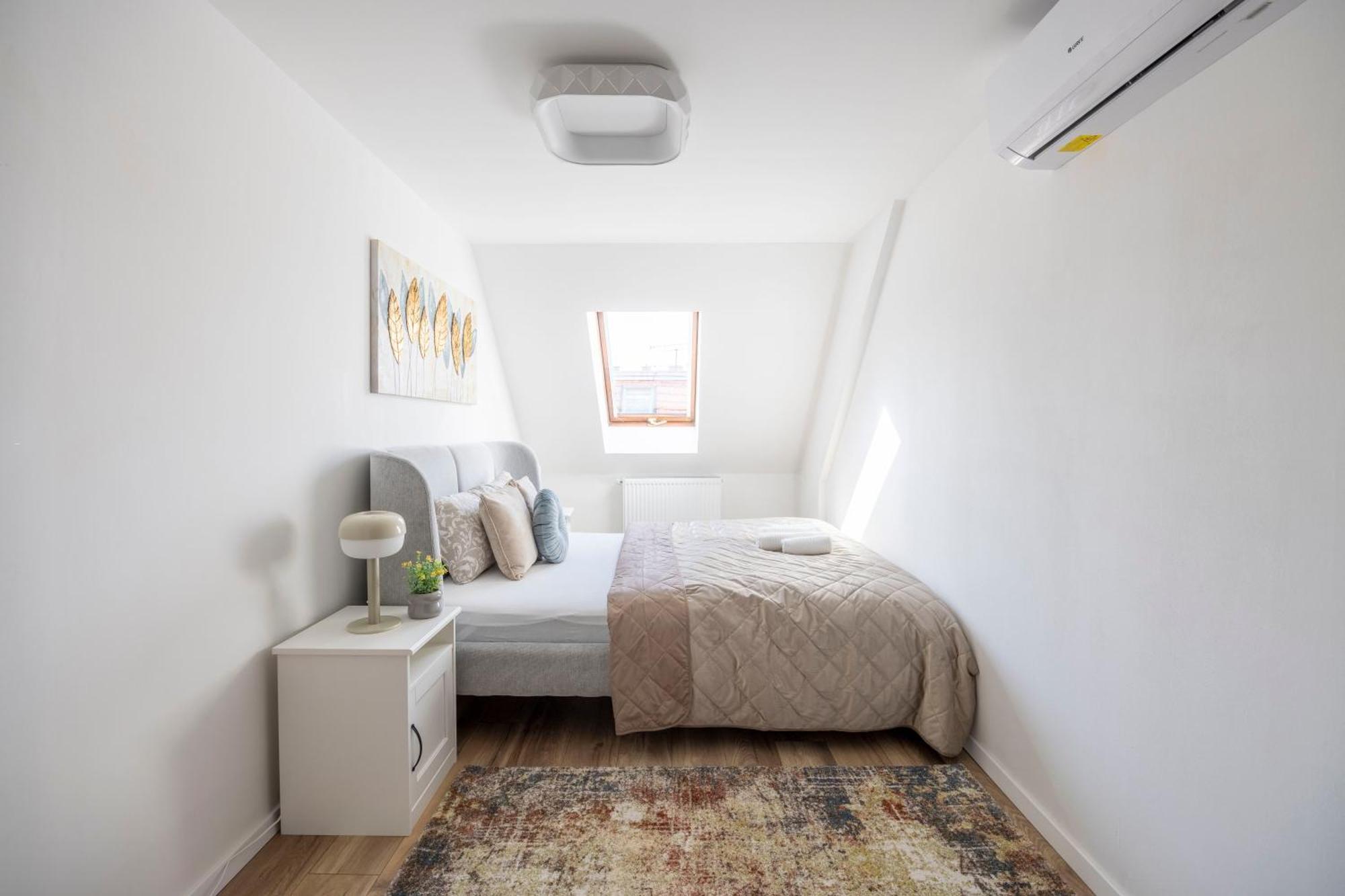 Exclusive & Central Duplex Residence By Prestige Homes Budapest Eksteriør billede